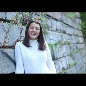 Meet your Posher, Caroline